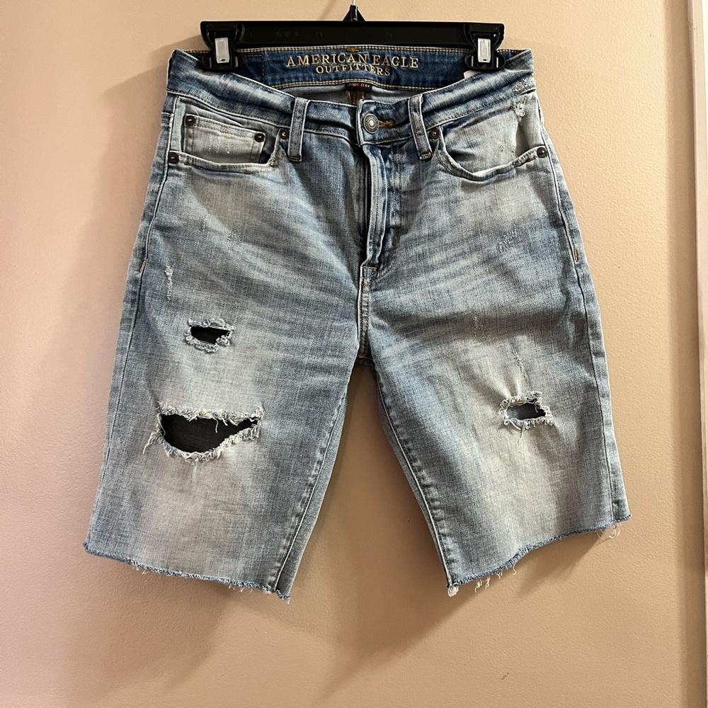 American Eagle Men’s Distressed Denim Shorts Size 28